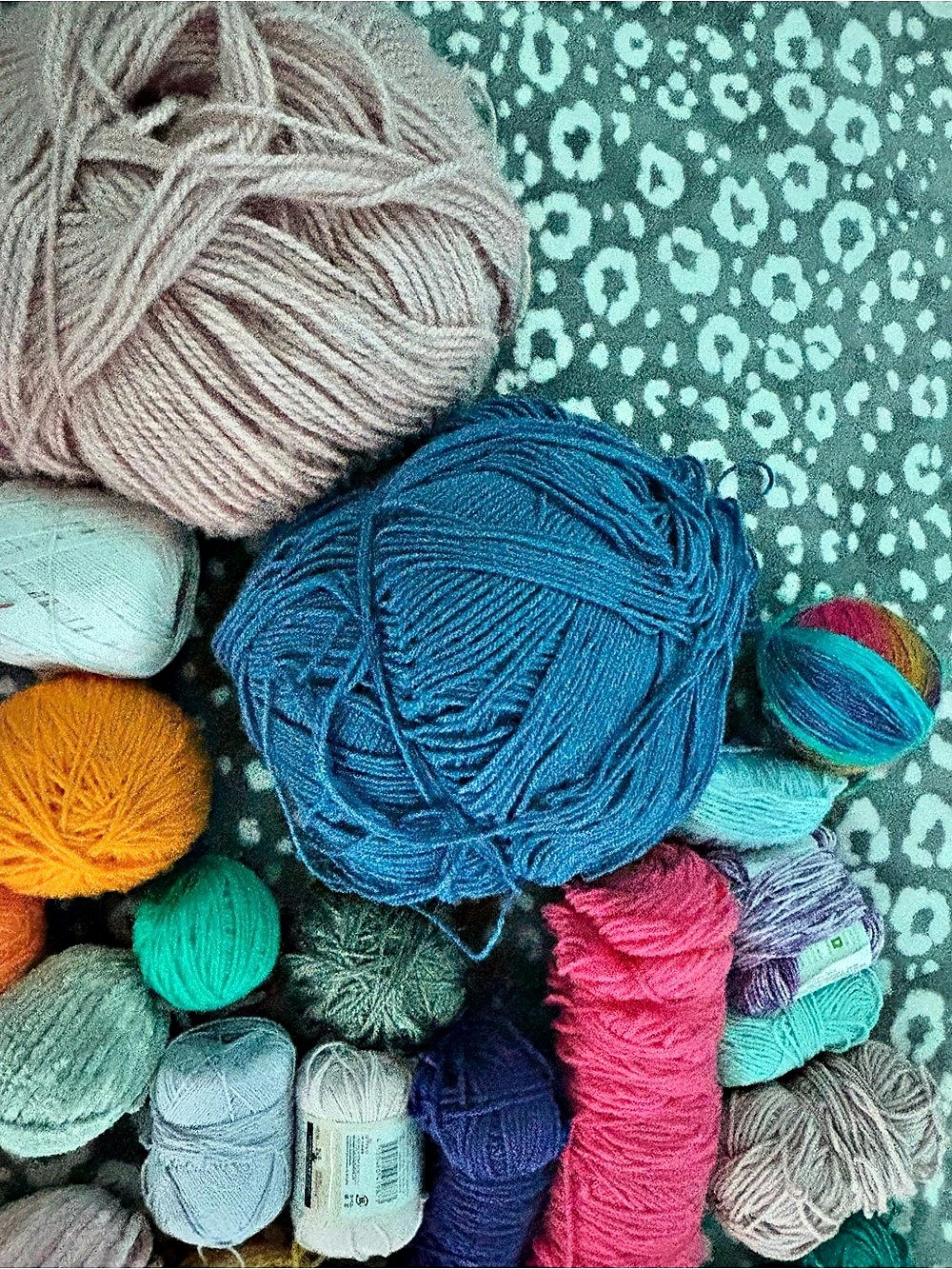Multicolor Yarn Craft Lot - Picture 5 of 16